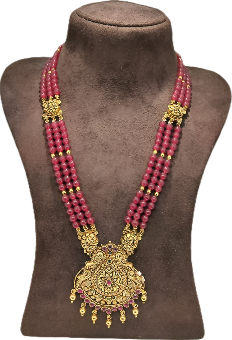 Ruby beads with Attractive pendent.